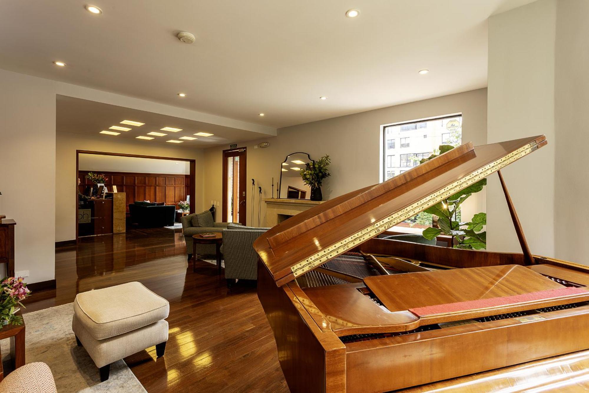 בוגוטה Hotel Bh La Quinta מראה חיצוני תמונה